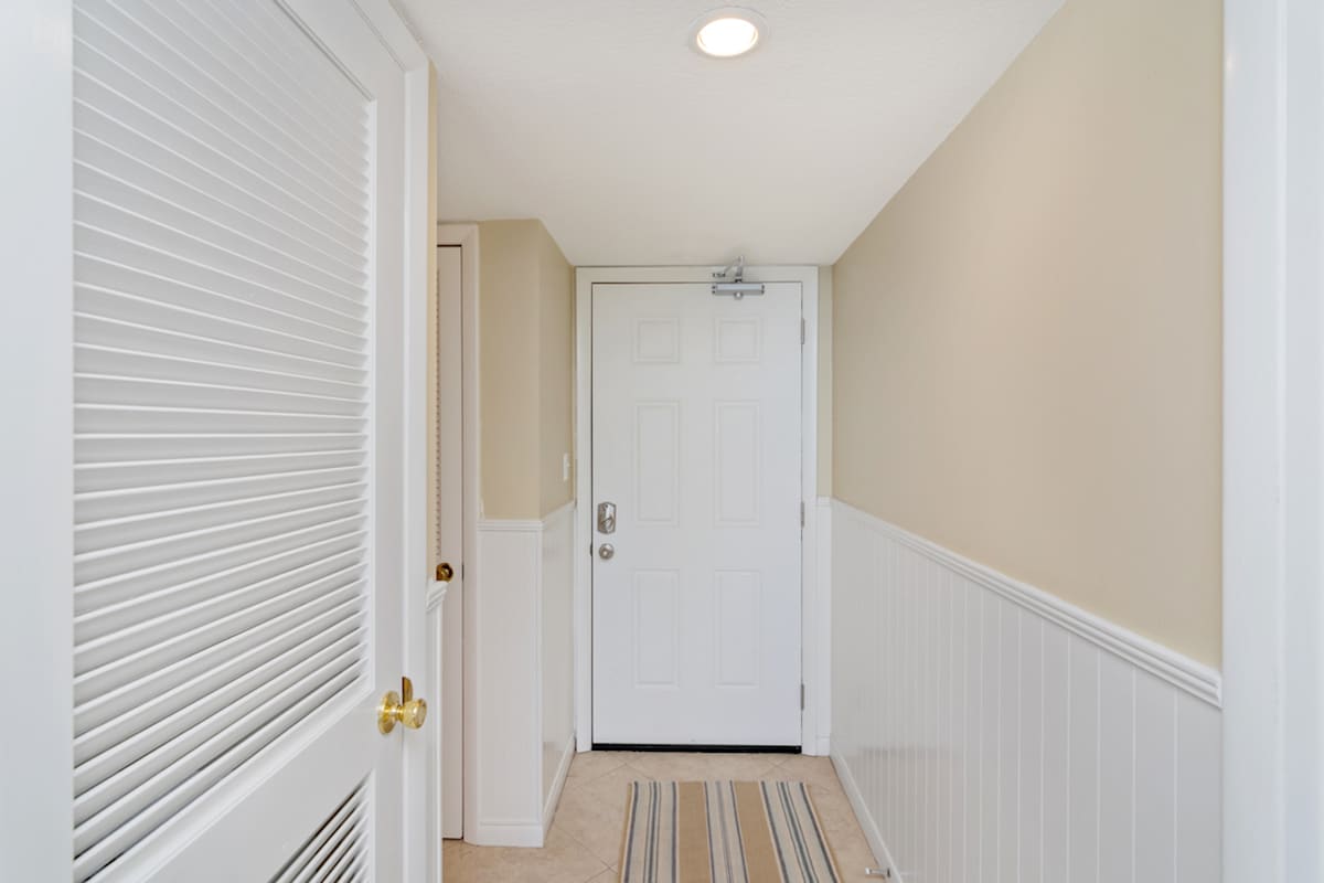 One Seagrove Place 0201 | Photo 15