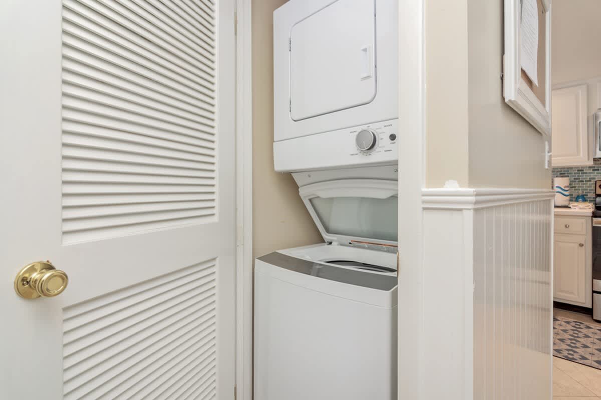 One Seagrove Place 0201 | Photo 28