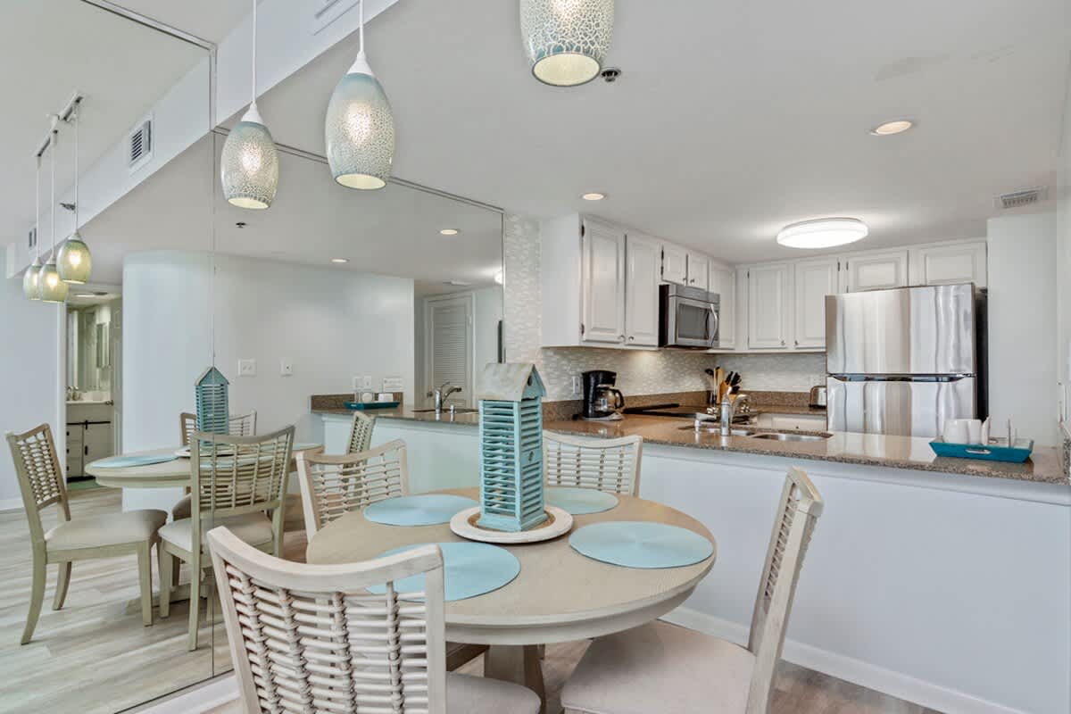 One Seagrove Place 0202 | Photo 9