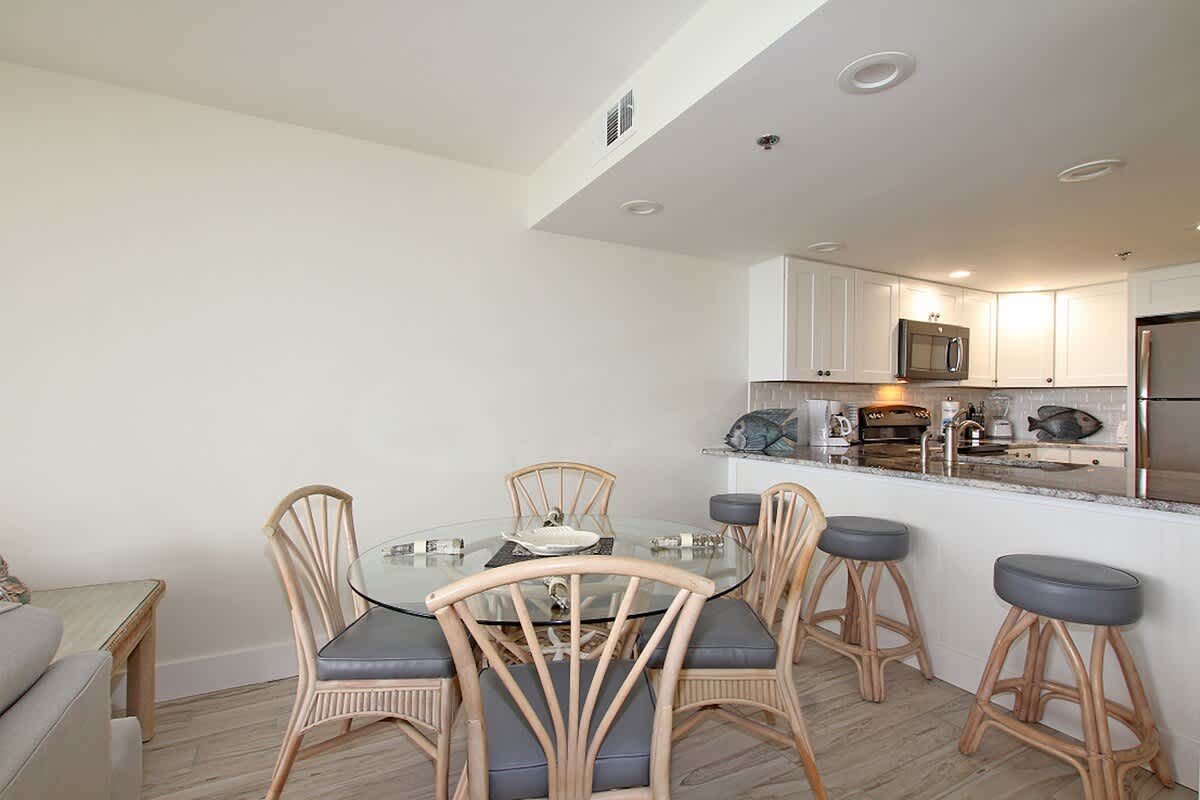 One Seagrove Place 0208 | Photo 9