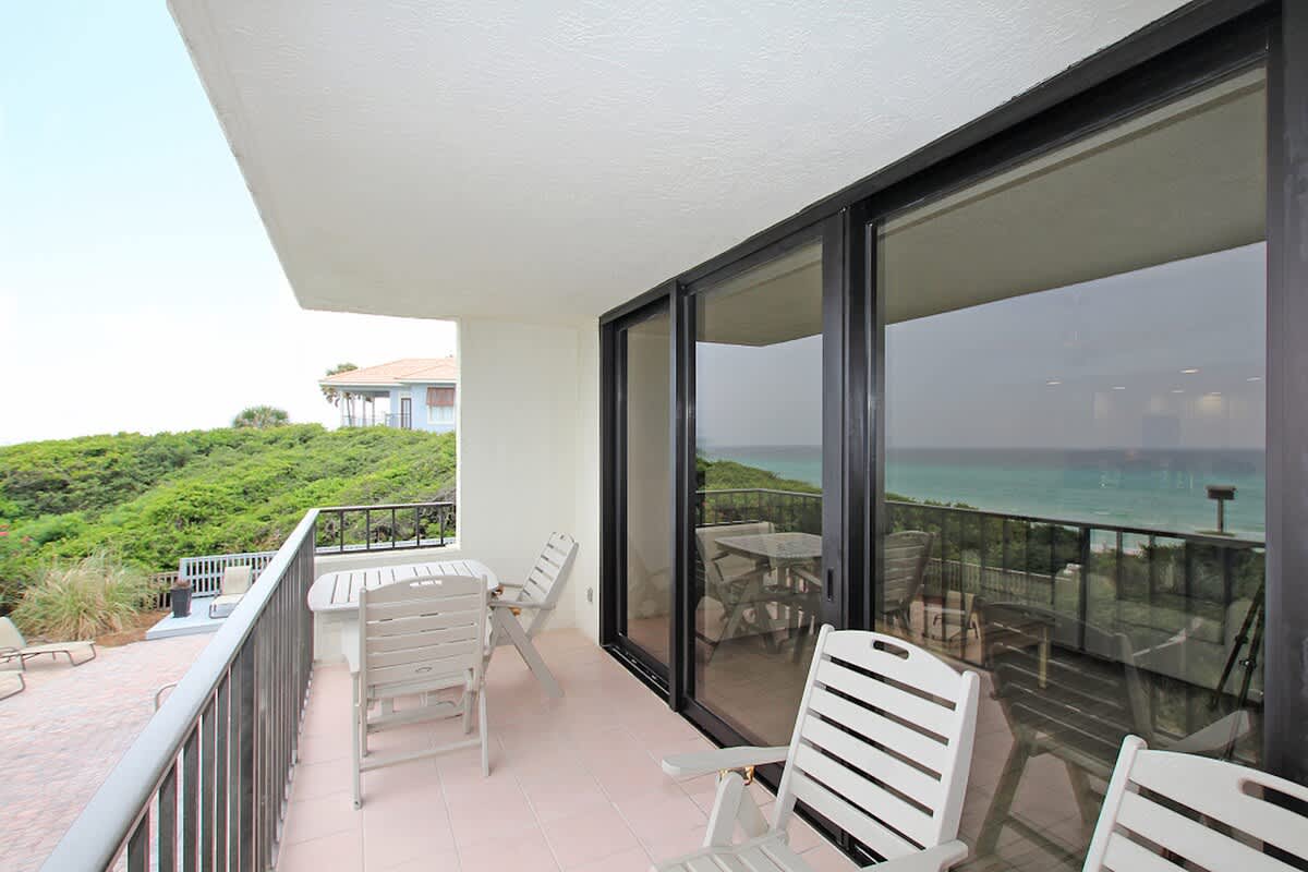 One Seagrove Place 0208 | Photo 28