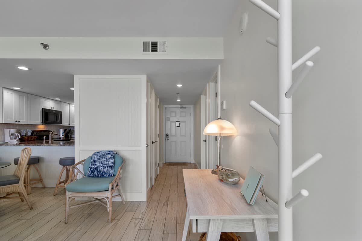 One Seagrove Place 0208 | Photo 7