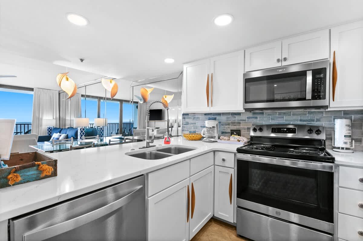 One Seagrove Place 0301 6