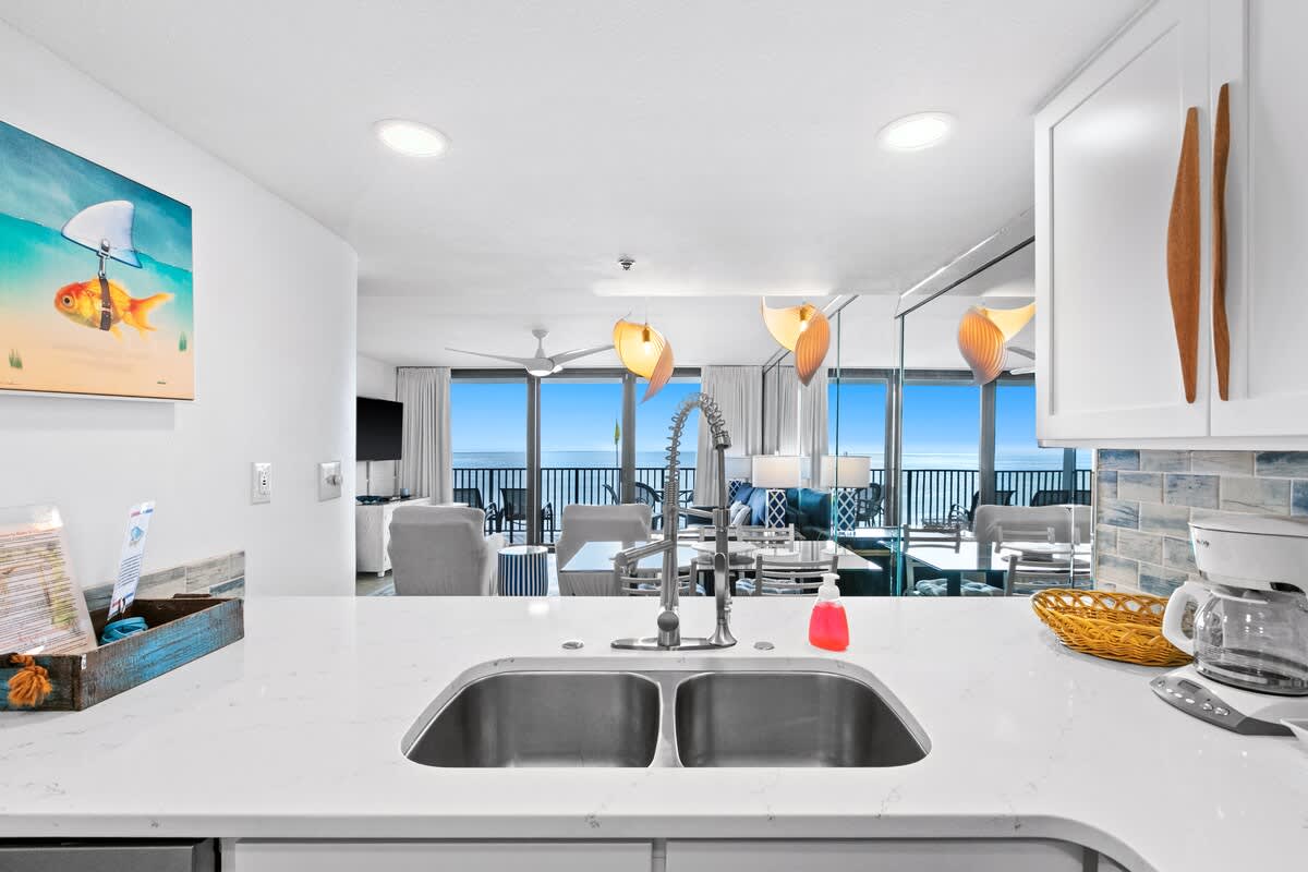 One Seagrove Place 0301 14