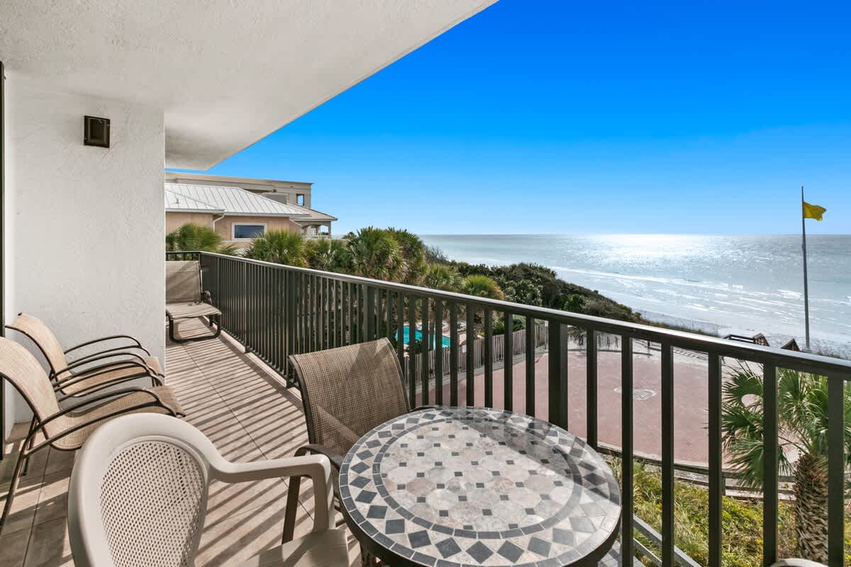 One Seagrove Place 0301 9