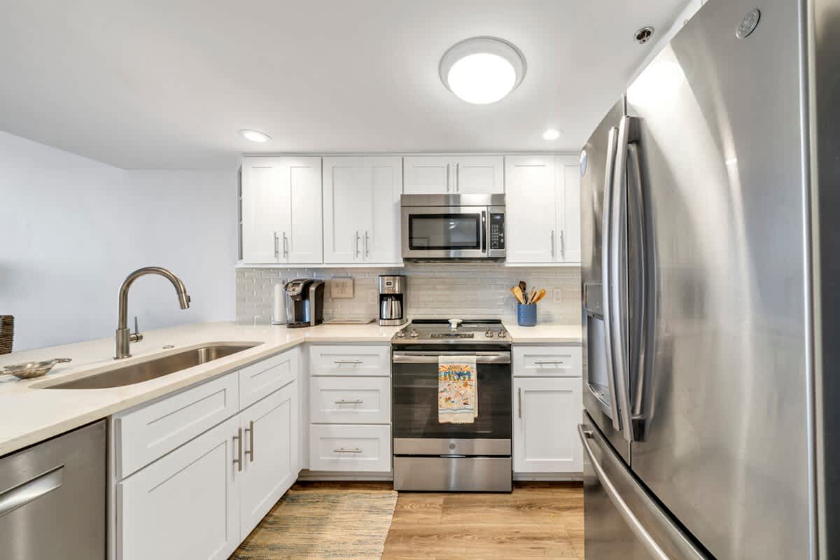 One Seagrove Place 0305 8