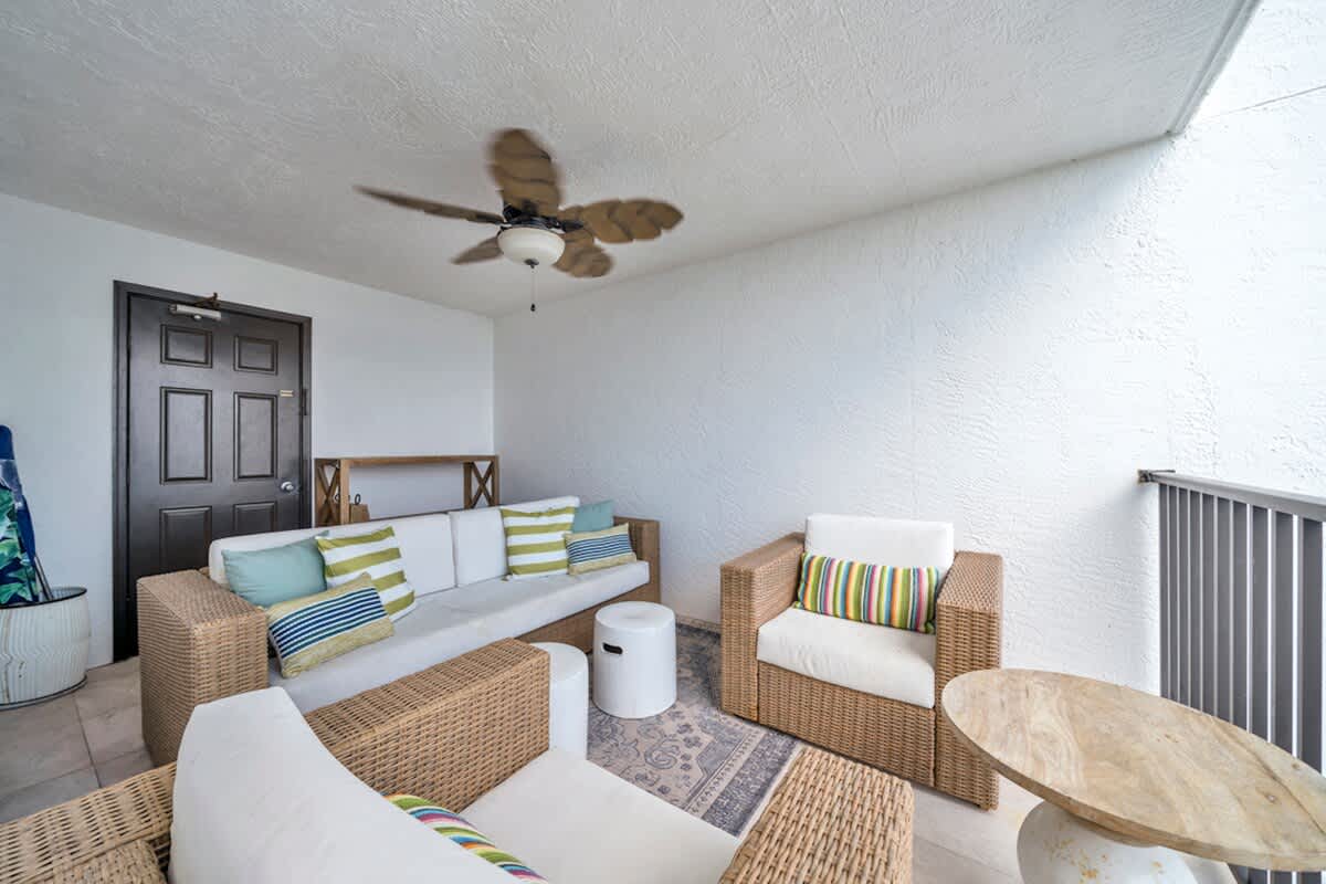 One Seagrove Place 0305 28