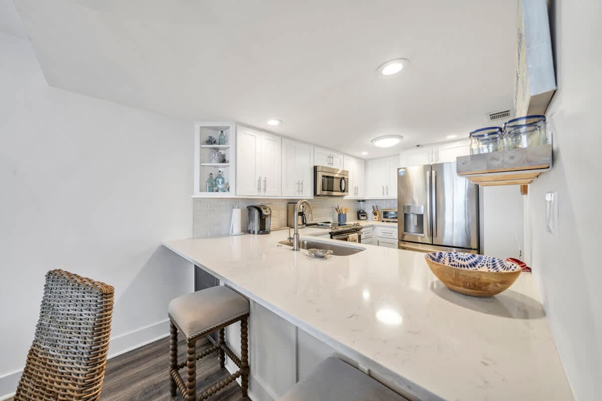 One Seagrove Place 0305 7