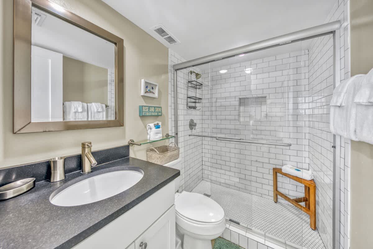 One Seagrove Place 0401 | Photo 18