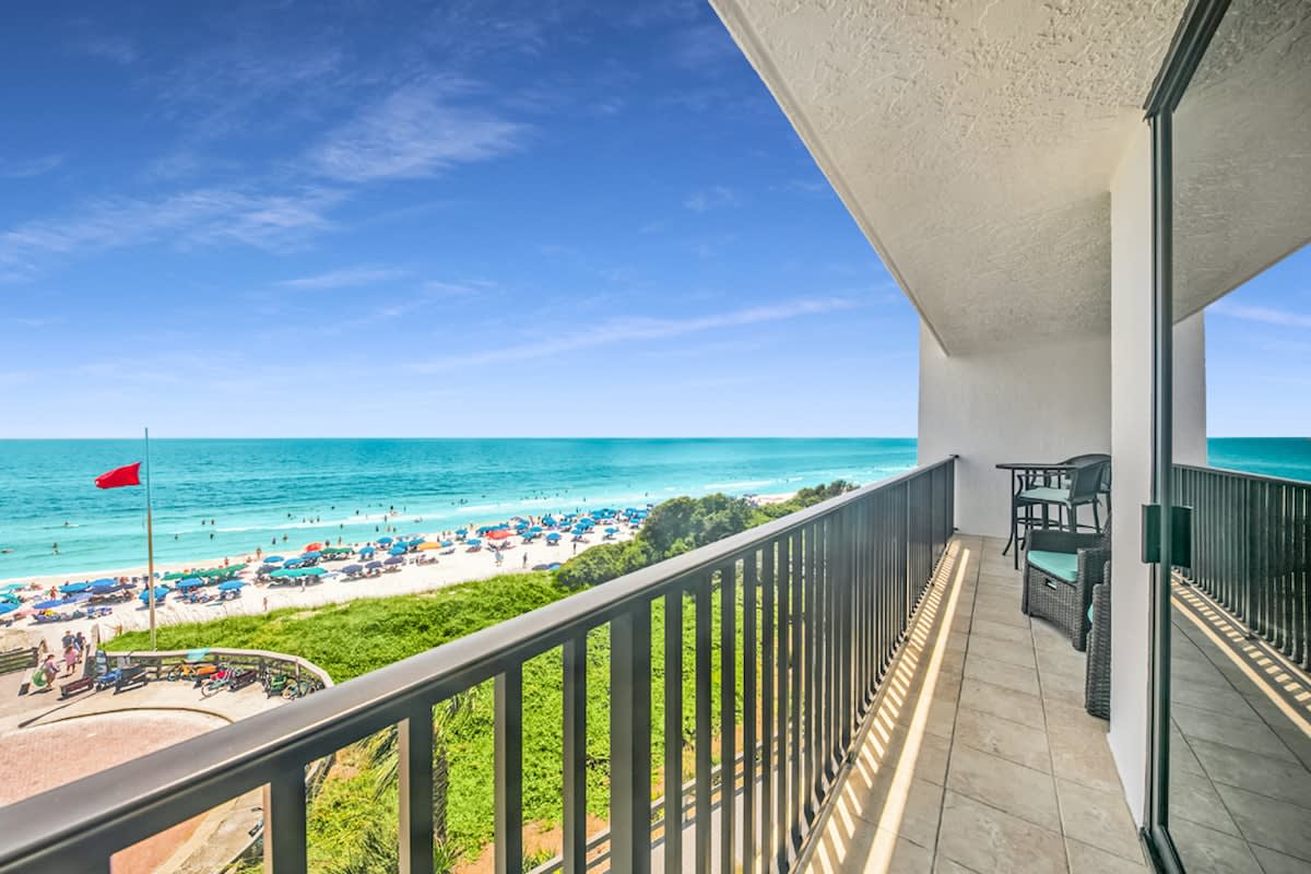 One Seagrove Place 0401 | Photo 28