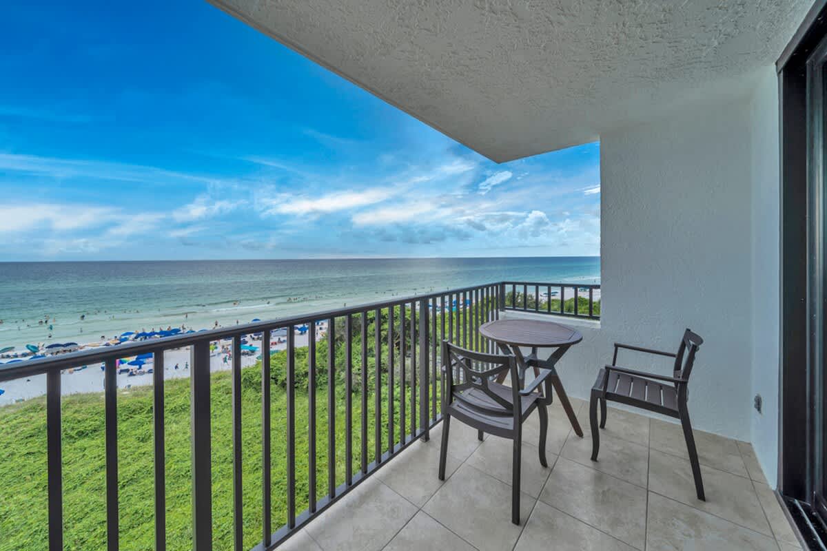 One Seagrove Place 0402 25