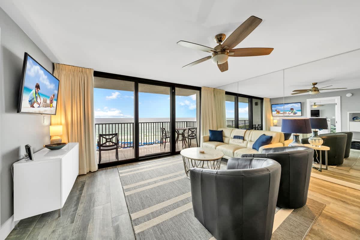 One Seagrove Place 0402 3