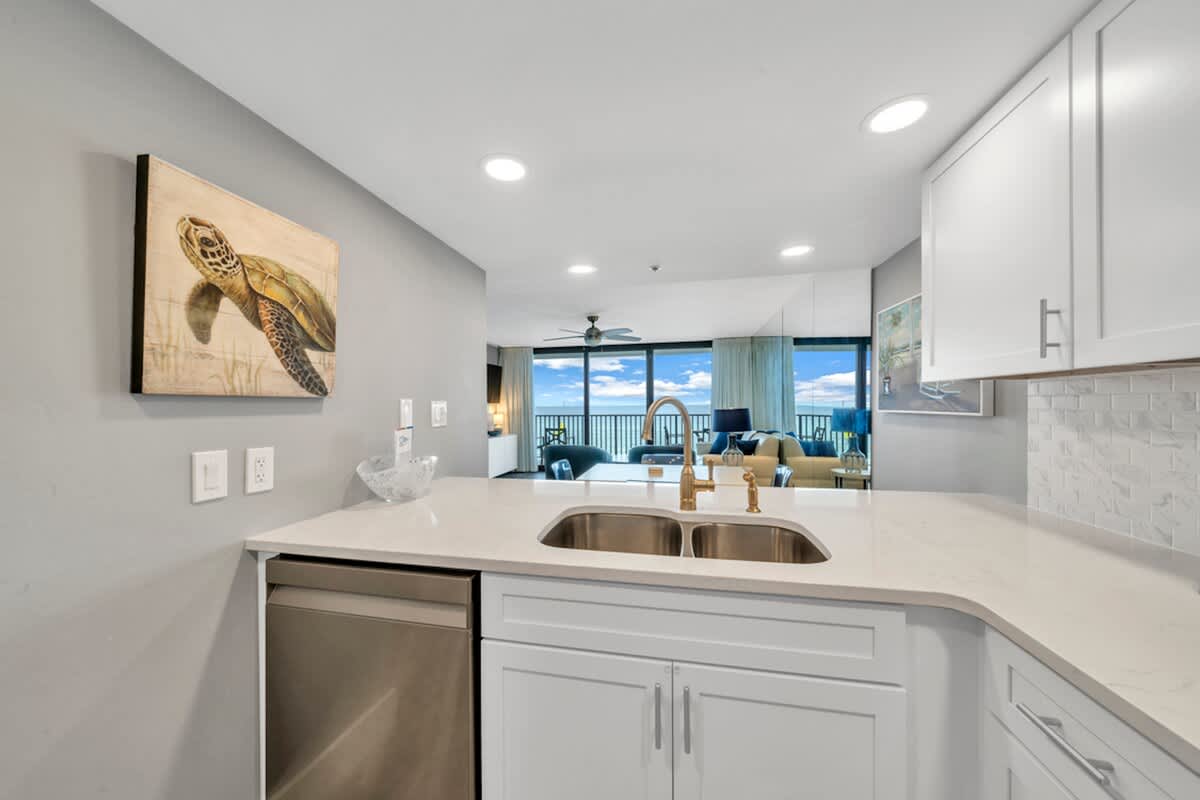 One Seagrove Place 0402 12