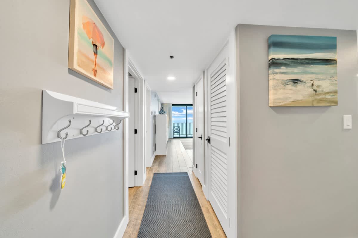 One Seagrove Place 0402 15