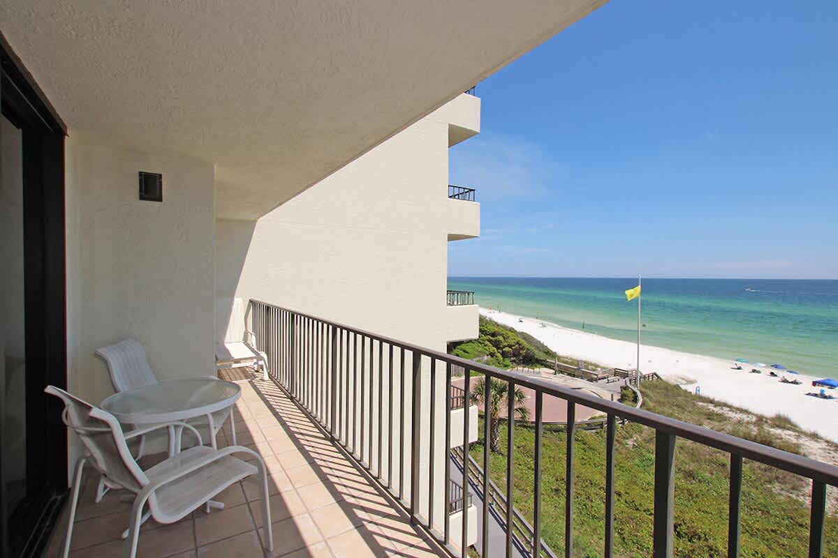 One Seagrove Place 0403 | Photo 24