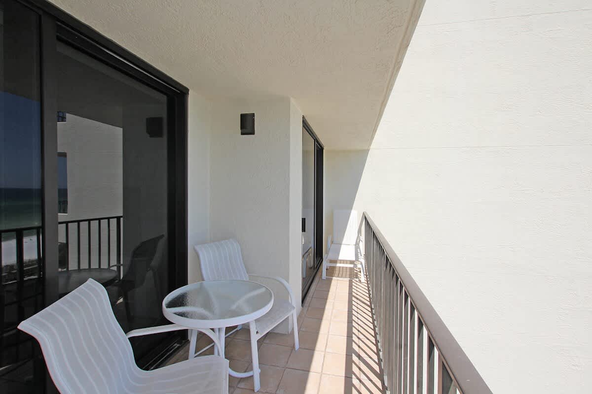 One Seagrove Place 0403 | Photo 25