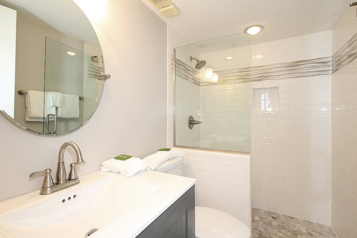 One Seagrove Place 0403 | Photo 16