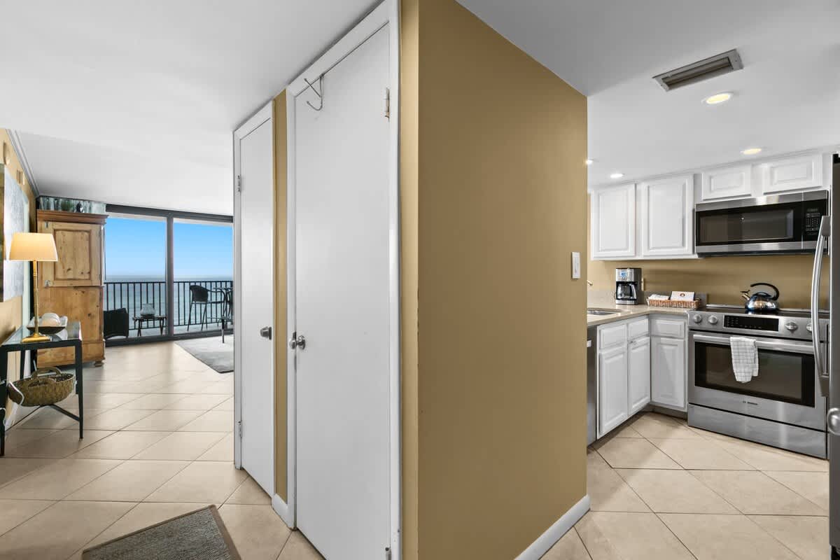 One Seagrove Place 0405 8