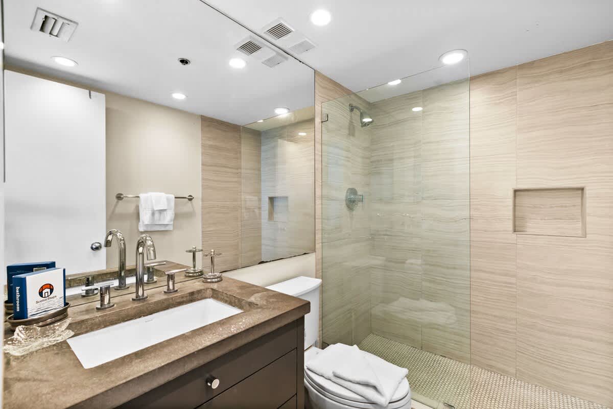 One Seagrove Place 0405 14