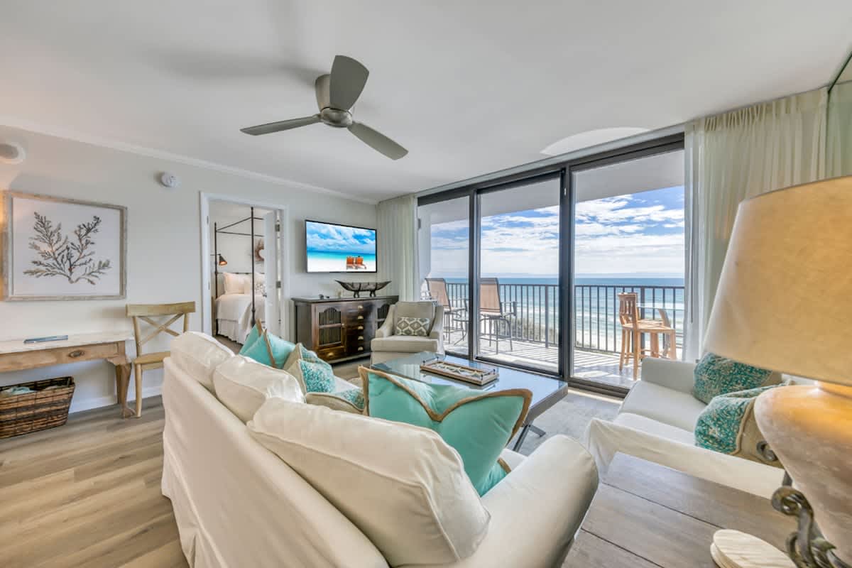 One Seagrove Place 0406 | Photo 5