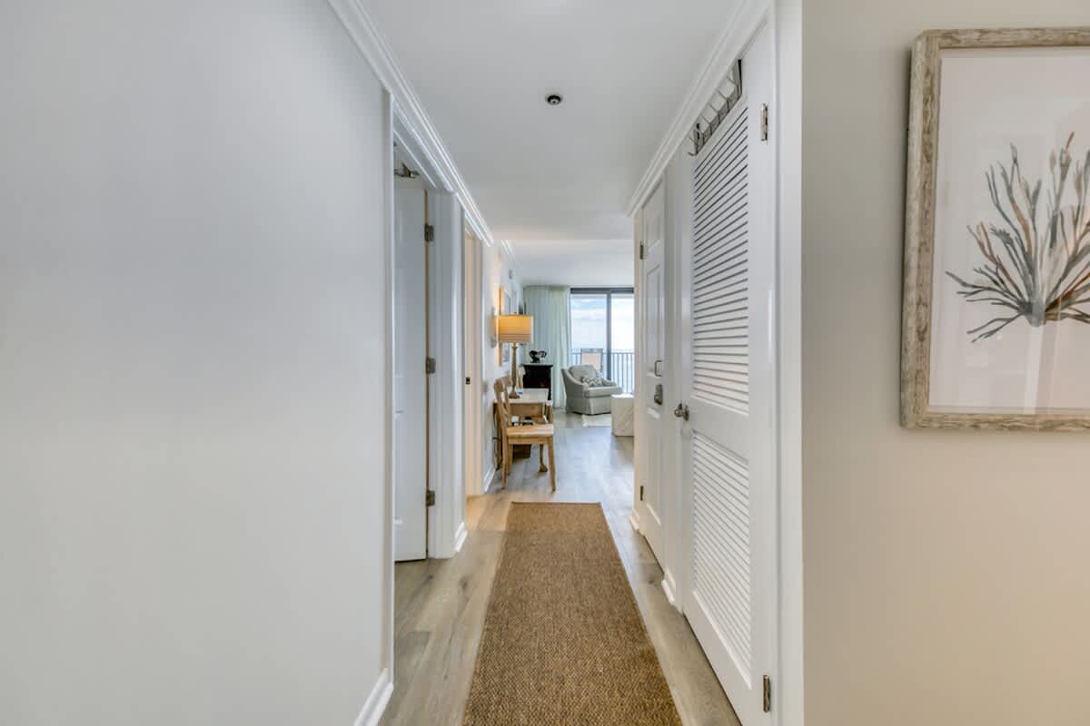 One Seagrove Place 0406 | Photo 20