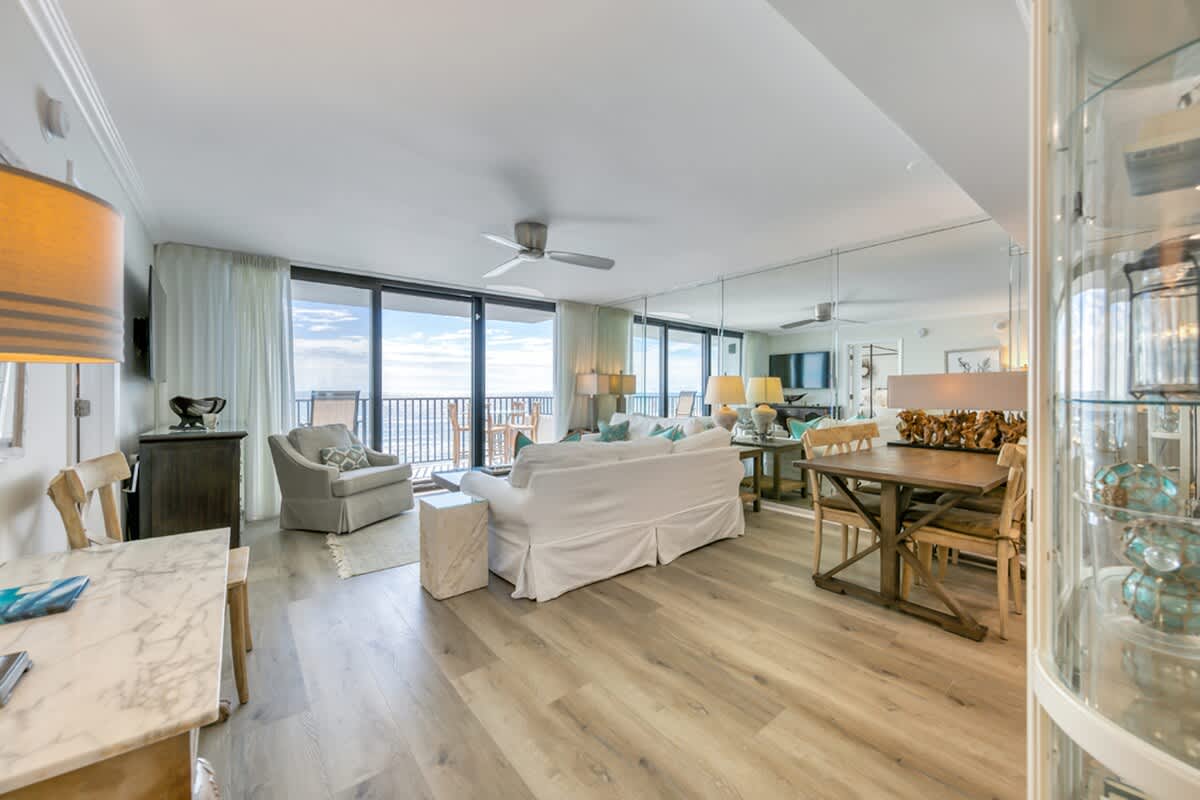 One Seagrove Place 0406 | Photo 8