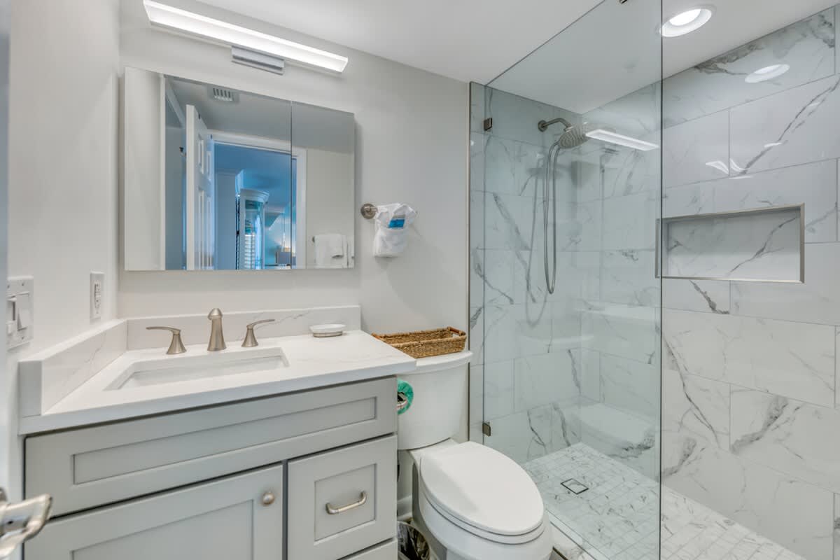 One Seagrove Place 0406 | Photo 19