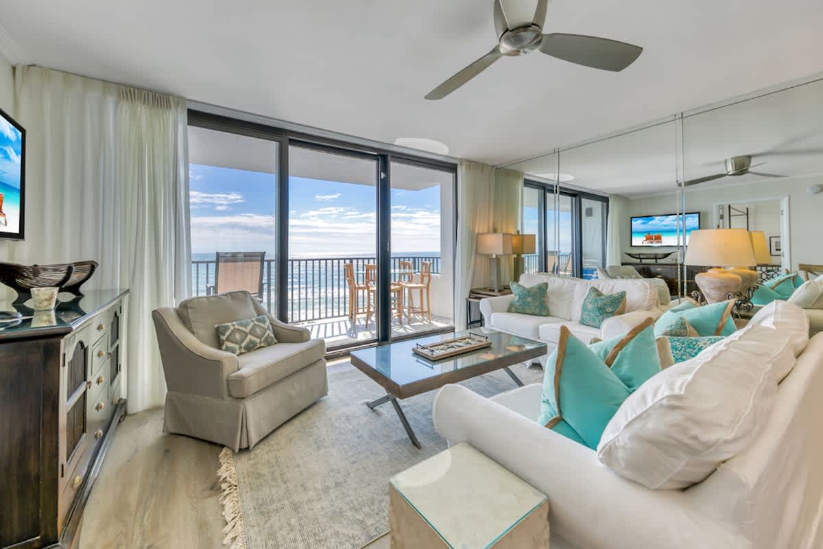 One Seagrove Place 0406 | Photo 4