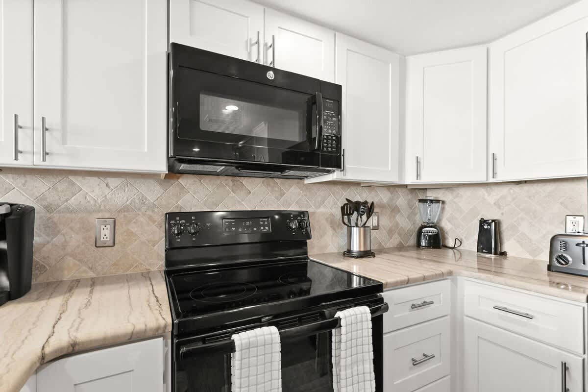 One Seagrove Place 0408 | Photo 11