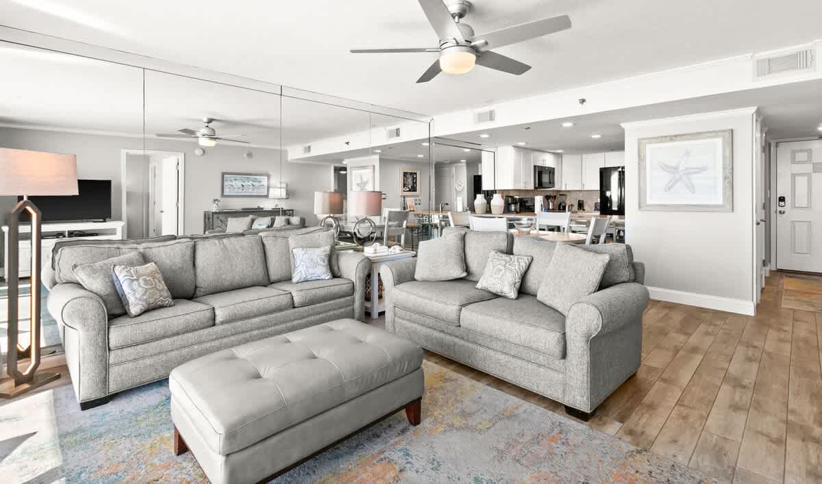 One Seagrove Place 0408 | Photo 5