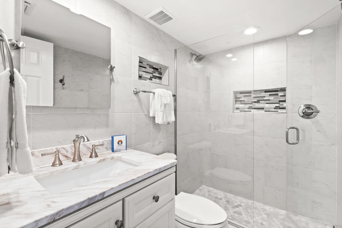 One Seagrove Place 0408 | Photo 14