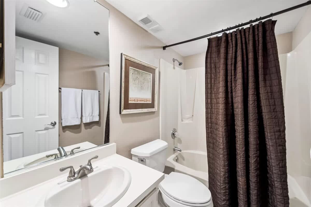 One Seagrove Place 0506 | Photo 16