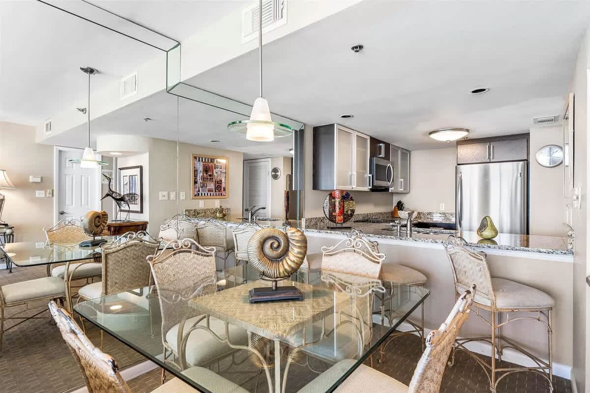 One Seagrove Place 0506 | Photo 8