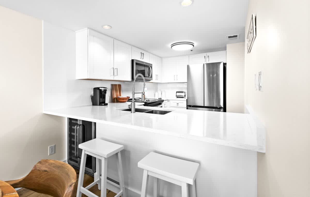 One Seagrove Place 0606 9