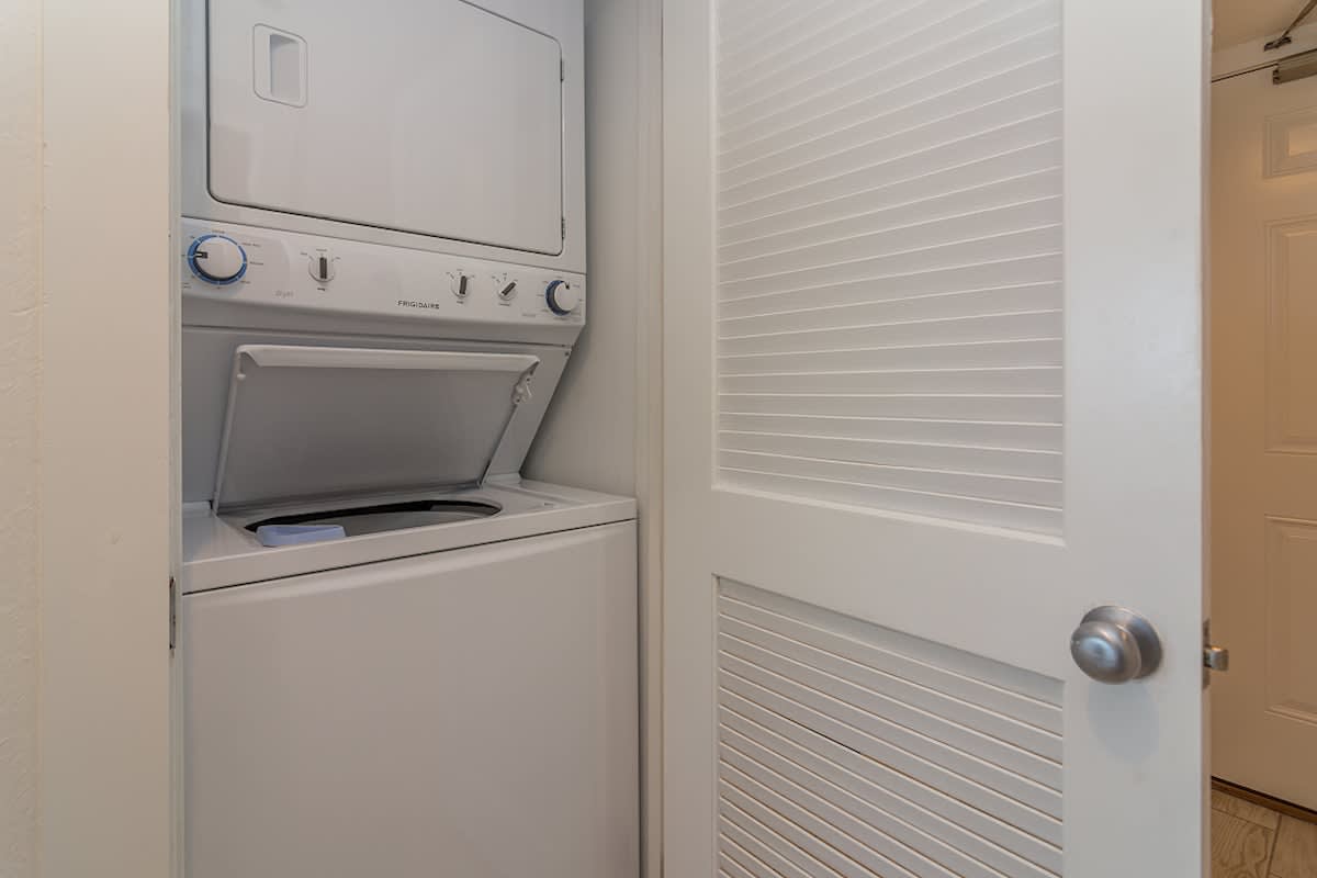 One Seagrove Place 1302 | Photo 30