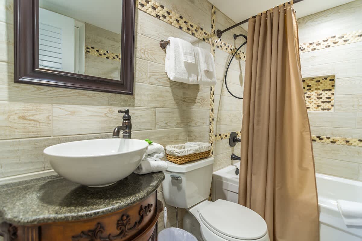 One Seagrove Place 1302 | Photo 28