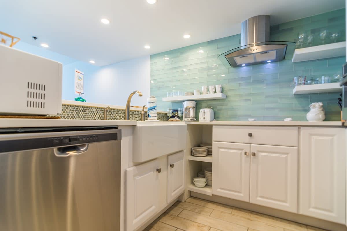 One Seagrove Place 1302 | Photo 12