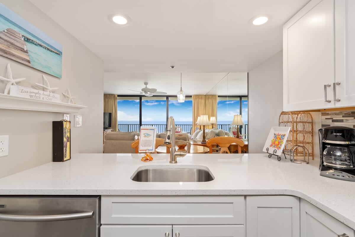 One Seagrove Place 1303 | Photo 13