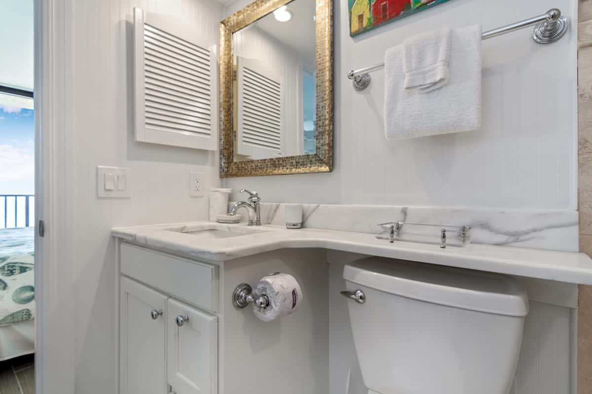 One Seagrove Place 1303 | Photo 19