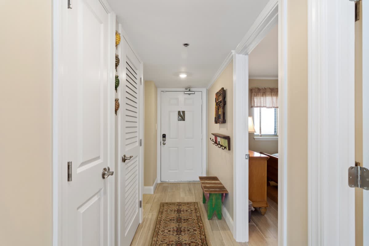 One Seagrove Place 1303 | Photo 14