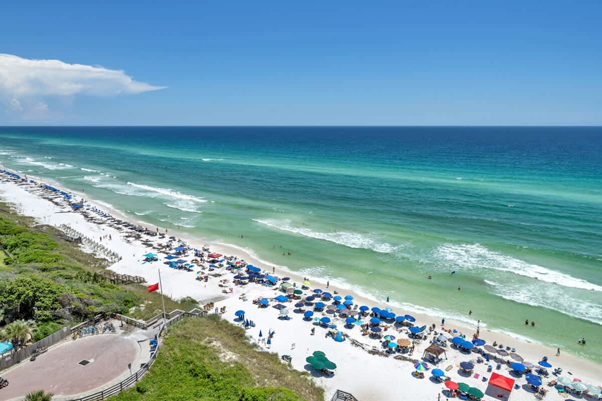 One Seagrove Place 1306 26