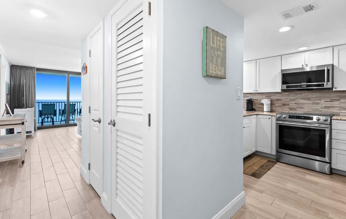 One Seagrove Place 1404 | Photo 13