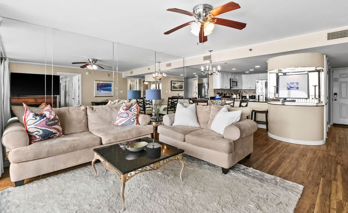 One Seagrove Place 1406 | Photo 12