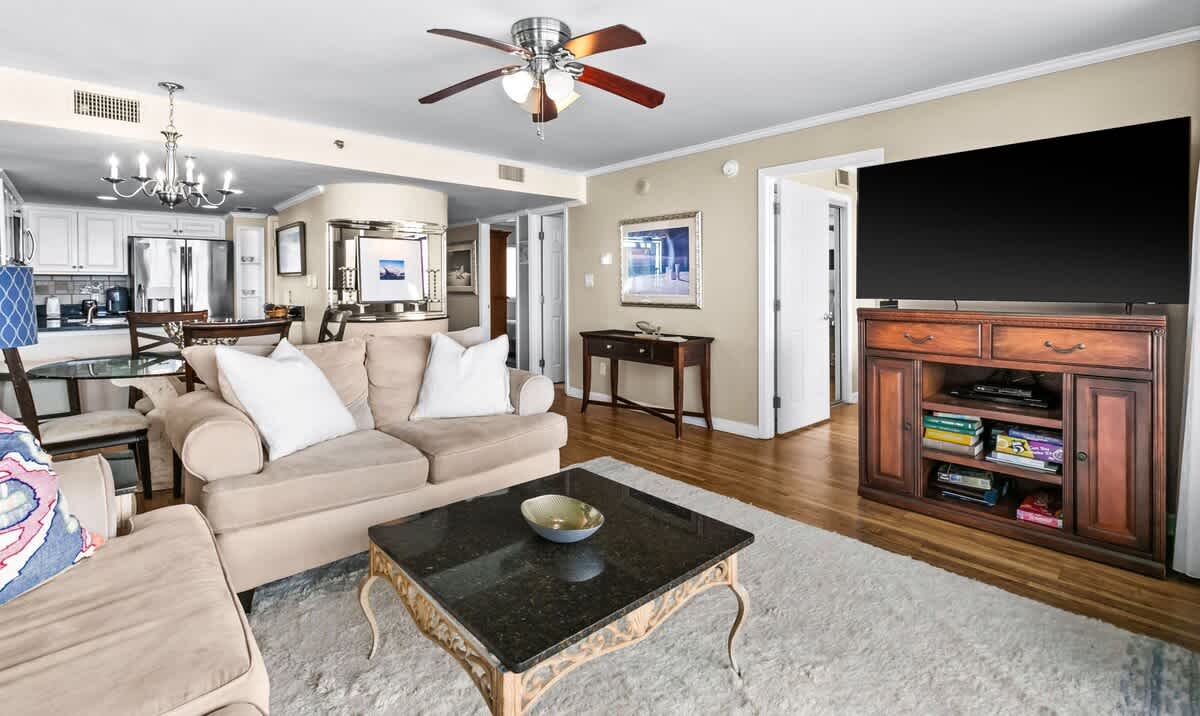 One Seagrove Place 1406 | Photo 9