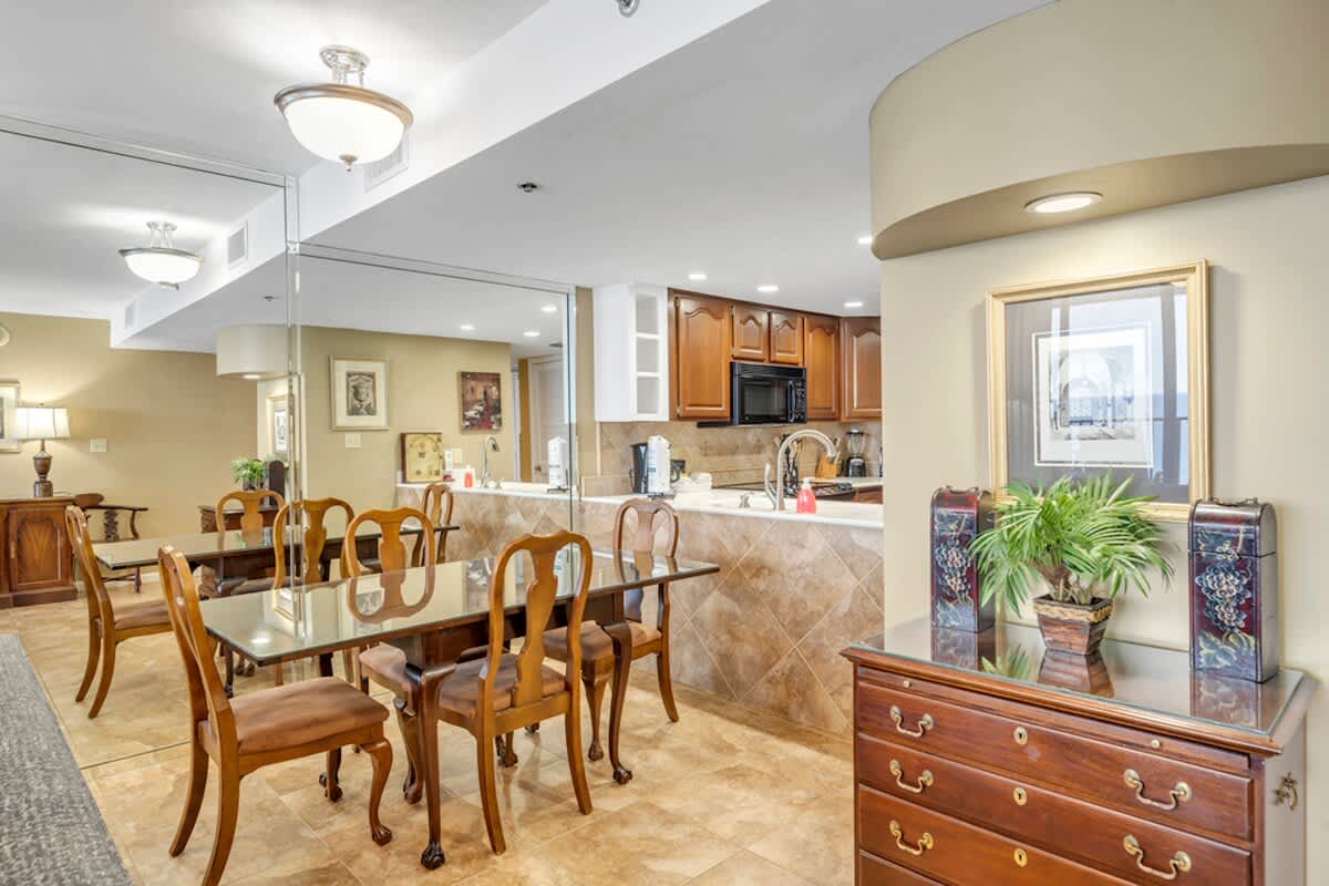 One Seagrove Place 1408 8