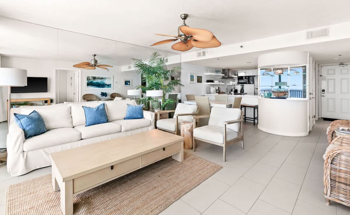 One Seagrove Place 1503 5