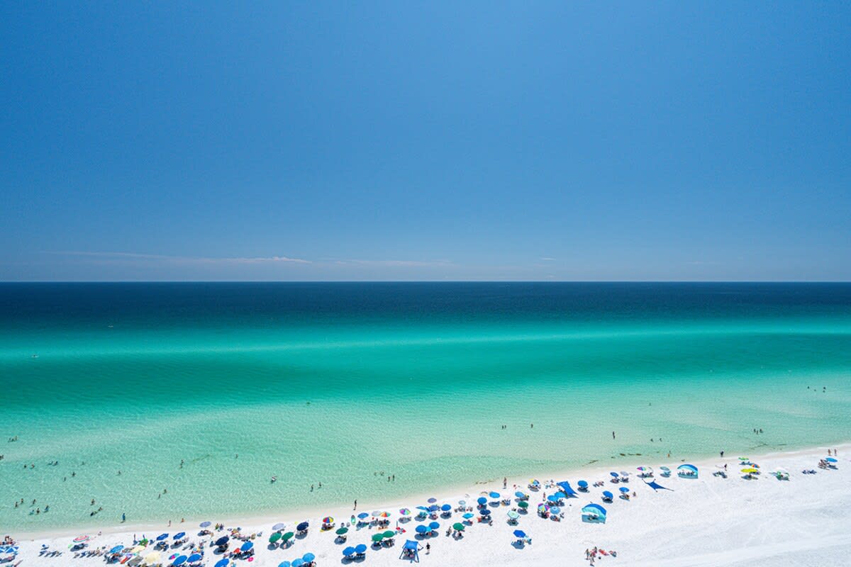 One Seagrove Place 1503 25