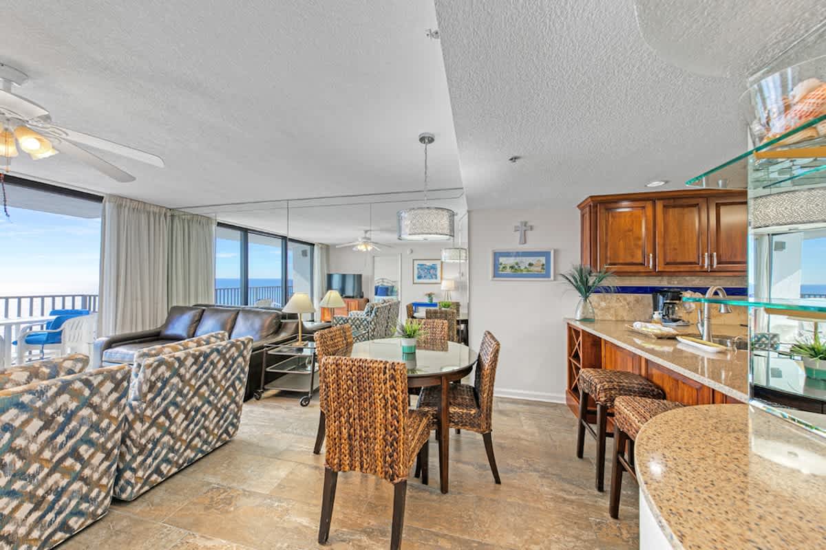 One Seagrove Place 1508 8