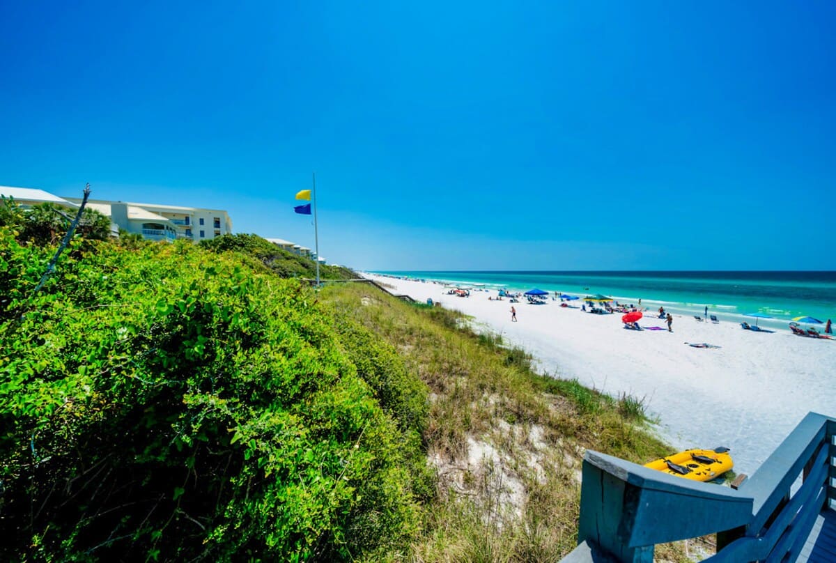 One Seagrove Place 1606 54