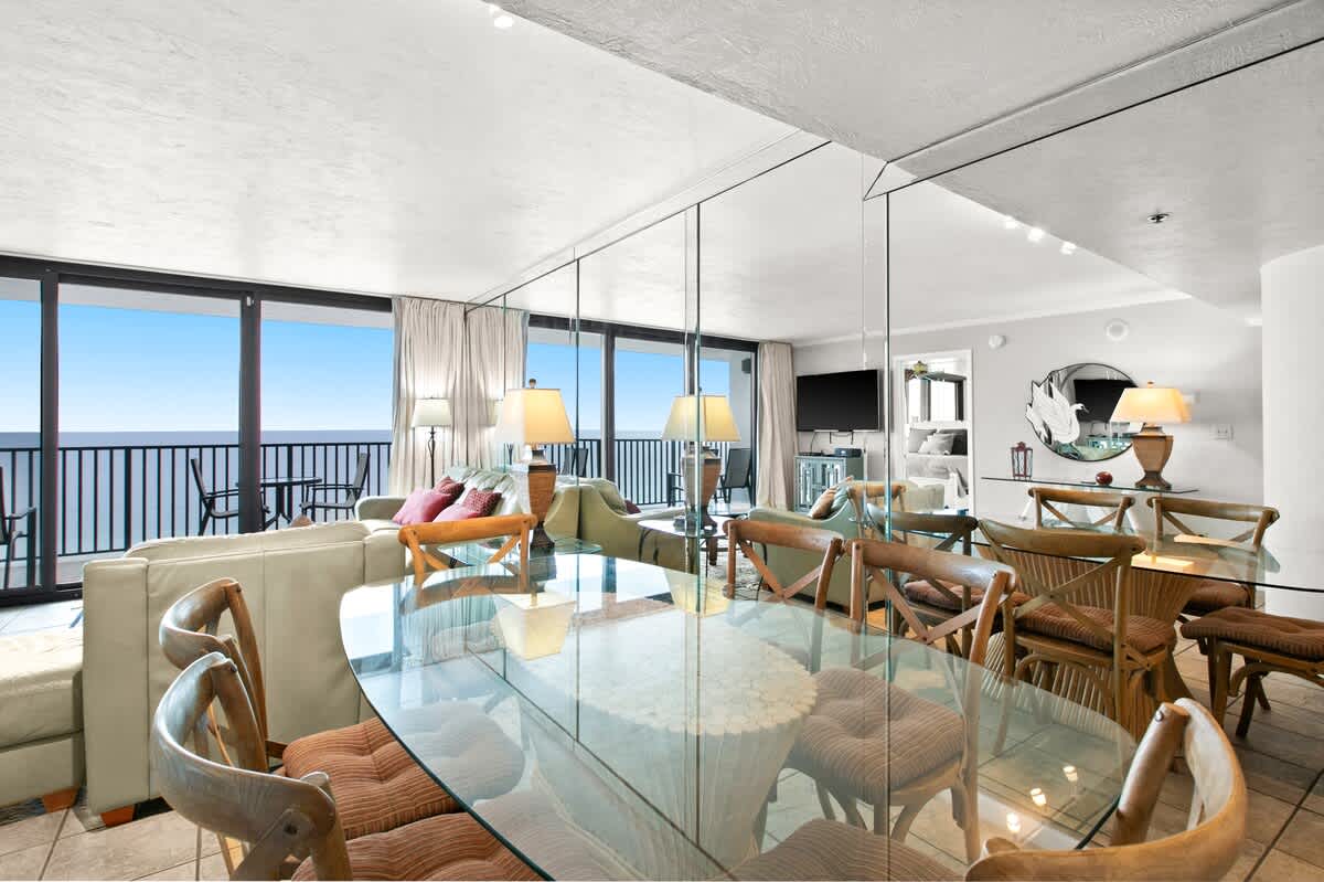 One Seagrove Place 1806 9